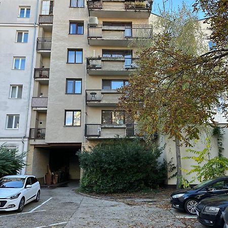 Medena Apartment Old Town With Free Parking Bratislava Eksteriør bilde