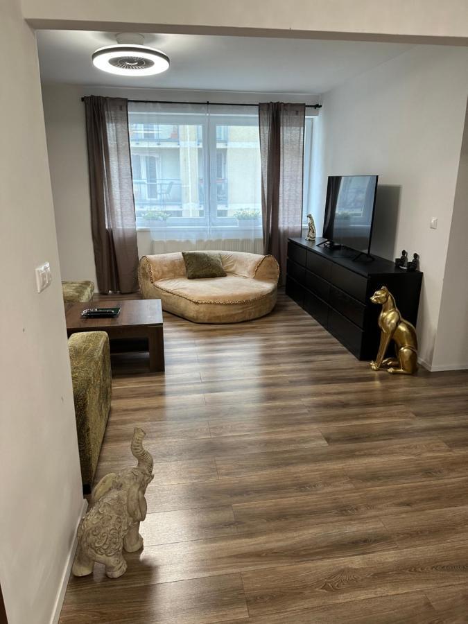 Medena Apartment Old Town With Free Parking Bratislava Eksteriør bilde