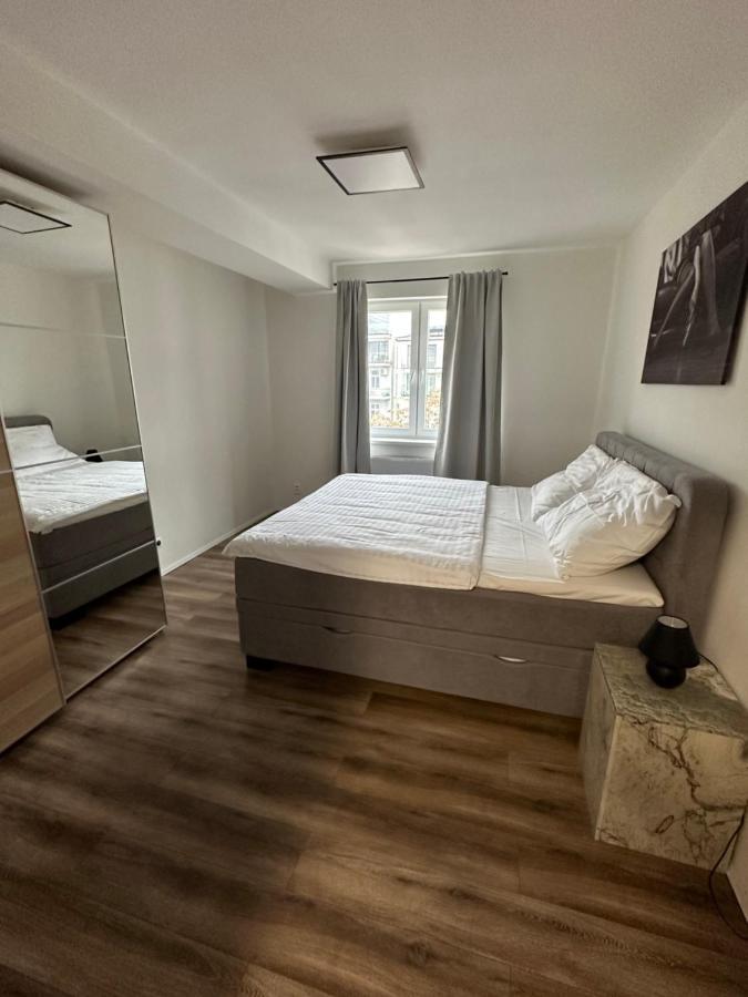 Medena Apartment Old Town With Free Parking Bratislava Eksteriør bilde