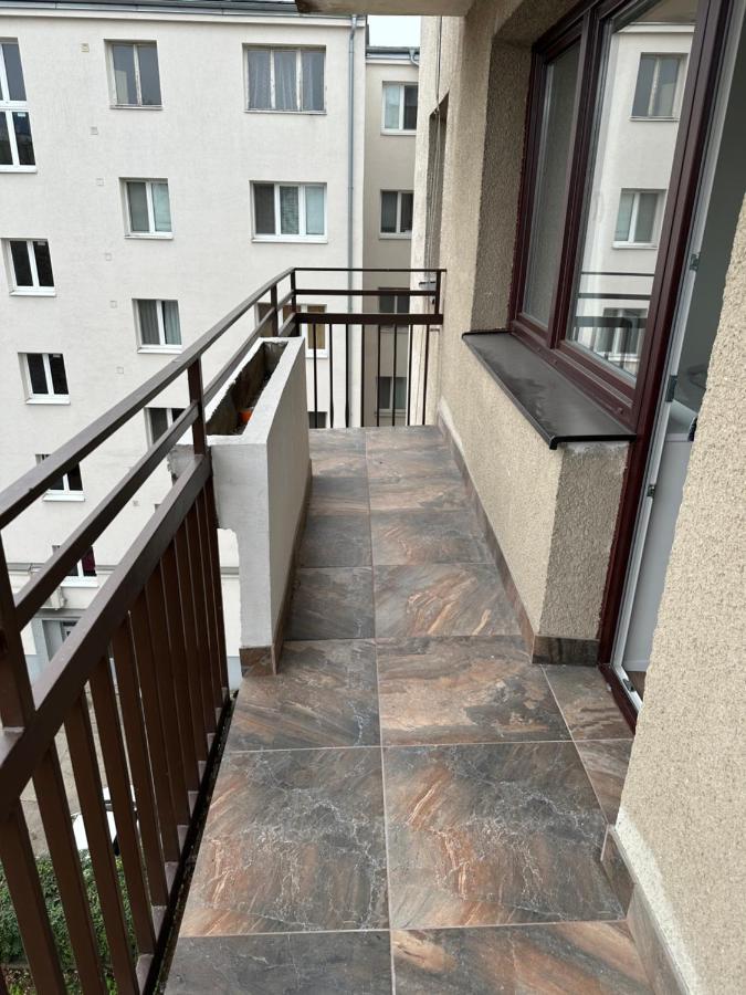 Medena Apartment Old Town With Free Parking Bratislava Eksteriør bilde